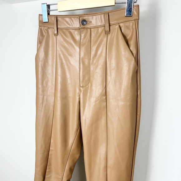 Abercrombie & Fitch The Skinny Ultra High Rise Faux Leather Pants - Picture 4 of 14